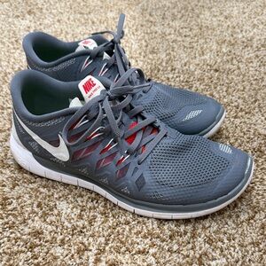 Men’s Nike Free Gray and White Athletic Sneakers